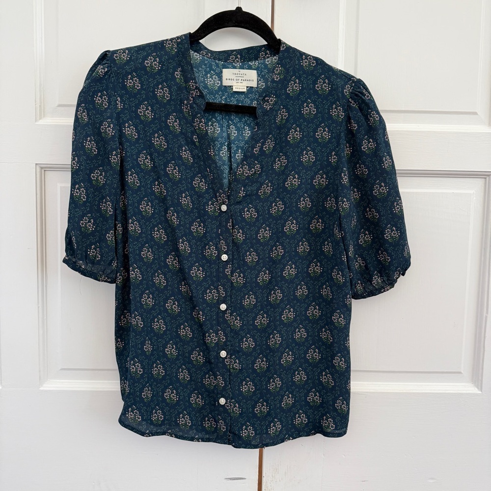 Trovata Blue Floral 3/4 Sleeve Button Down Blouse - Picture 7 of 7